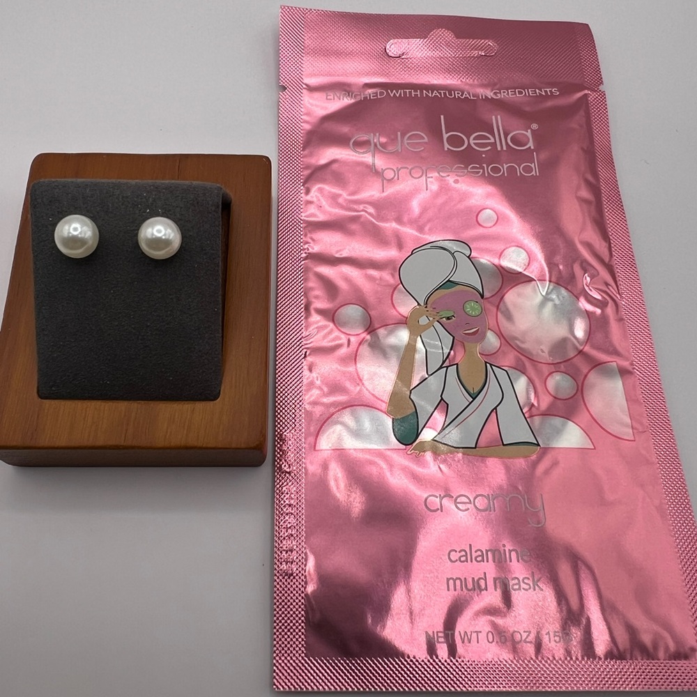 Brand New Beauty Bundle Faux Pearl Stud Earrings and Que Bella Calamine Mud Mask